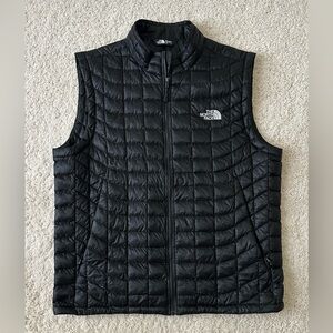 Men’s The North Face Black Puffer Vest Size Large Like New Condition